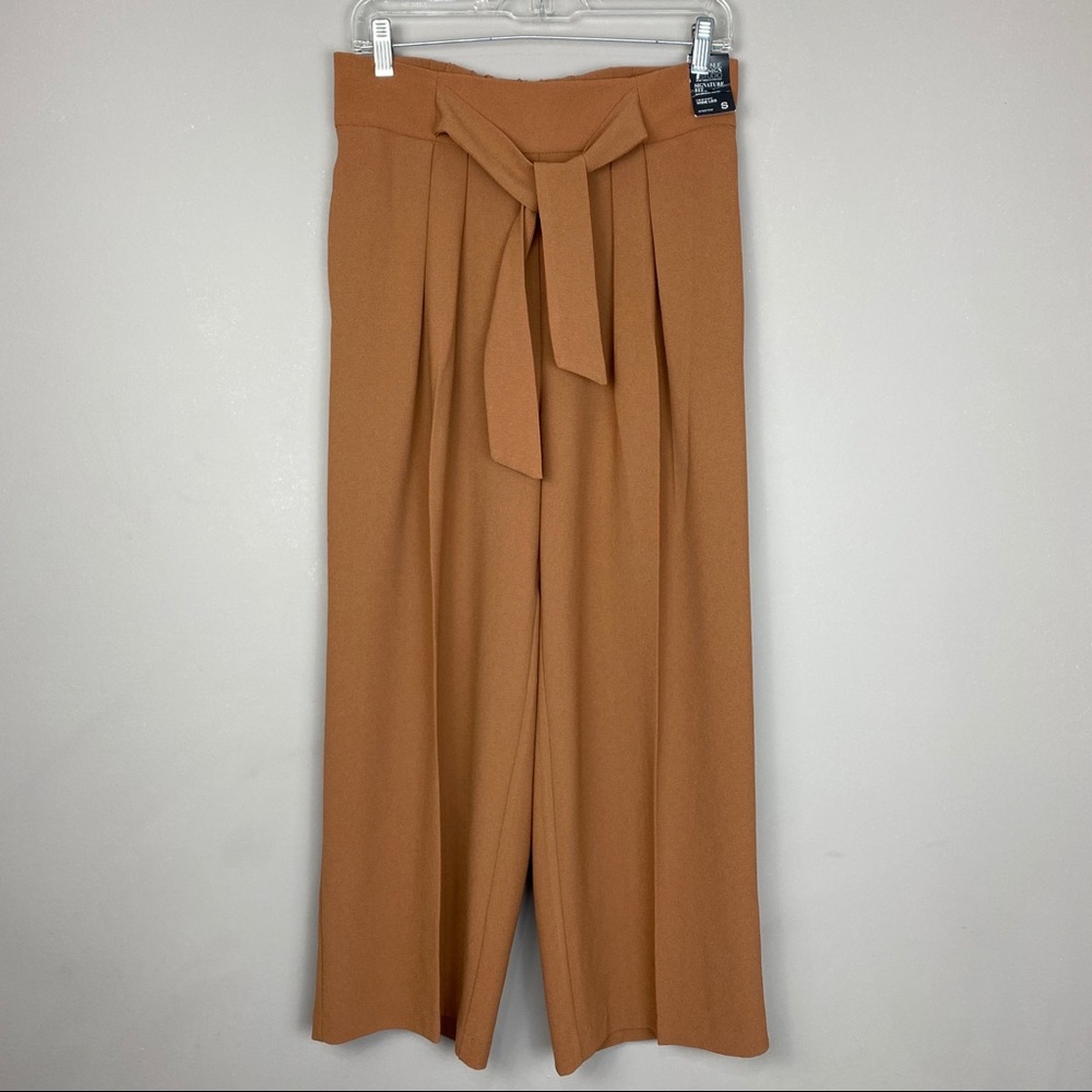 NY&Co cropped wide legged pants size small.